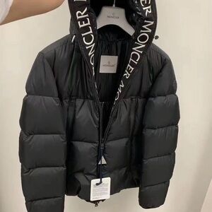 Moncler Men's Puffer Jacket in Black